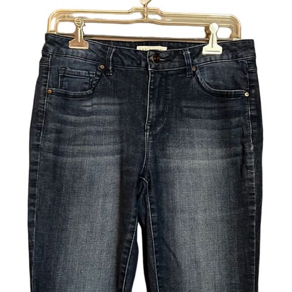 Artisan NY dark wash denim. Size 8 - Picture 2 of 8